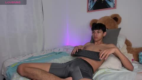 Snapshot of arito__ chatting on 03.03.25 ANDRES Independent model online show from 03.03.25