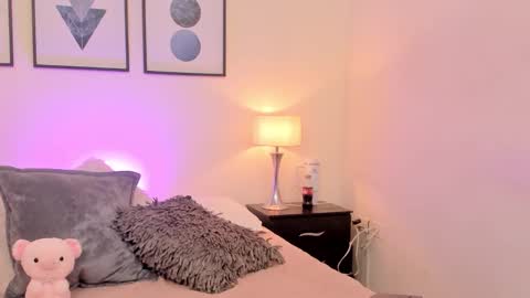   Nice to meet you  thumb up me please its important I  LOOK MY BIO DOWN online show from 02.18.26