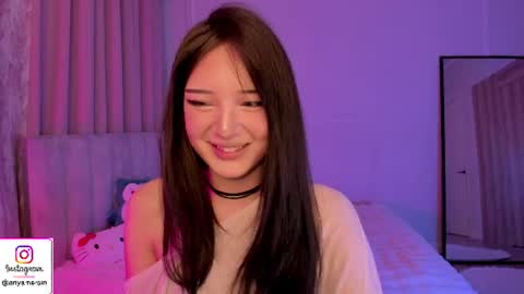 Snapshot of ariya_star chatting on 06.11.26 Ariya online show from 06.11.26