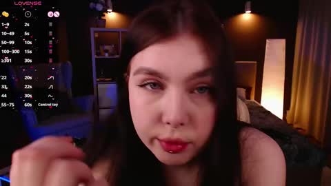 Astrid online show from 03.12.25