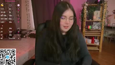 Snapshot of arizonaa_muse chatting on 02.25.26 Astrid online show from 02.25.26