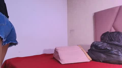 Snapshot of arleth_1 chatting on 10.22.25 Arleth online show from 10.22.25