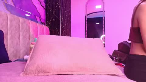 Arleth  online show from 03.25.26