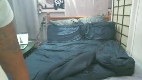 armstrong1718 online show from 12.03.24