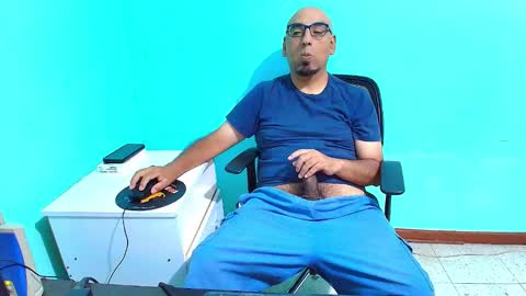 arnelux72 online show from 03.08.26