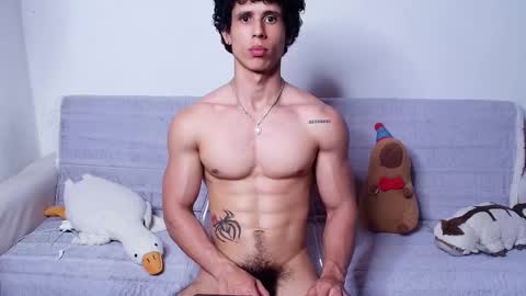 Snapshot of arnold_black69 chatting on 03.08.25 arnold black online show from 03.08.25