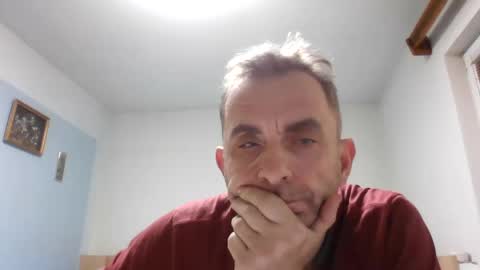 Snapshot of aromannn chatting on 12.27.24 aromannn online show from 12.27.24