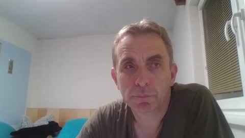 Snapshot of aromannn chatting on 10.20.25 aromannn online show from 10.20.25