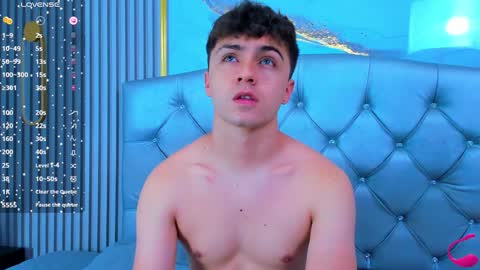Snapshot of aron__cooper chatting on 01.09.25 aron__cooper online show from 01.09.25