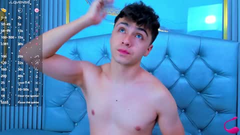 Snapshot of aron__cooper chatting on 01.09.25 aron__cooper online show from 01.09.25