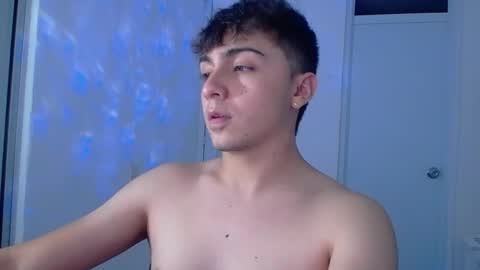 Snapshot of aron__cooper chatting on 03.09.25 aron__cooper online show from 03.09.25
