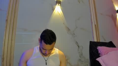 aron and molly online show from 02.05.26