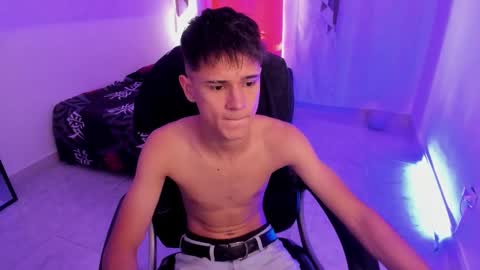 Aaron online show from 12.15.25