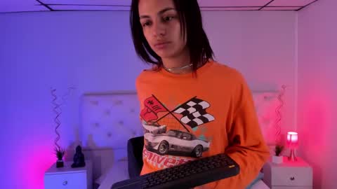 Aron cruz  online show from 09.20.25