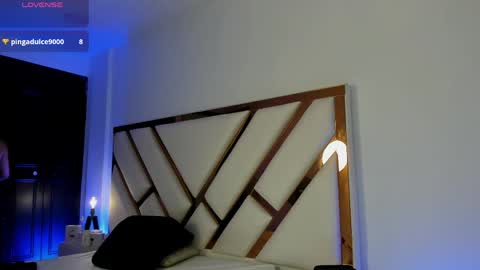 Aron cruz  online show from 05.12.26