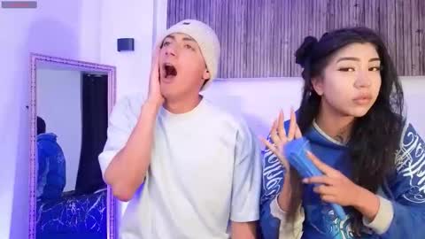 Snapshot of aron_gomez chatting on 09.29.25 aron online show from 09.29.25