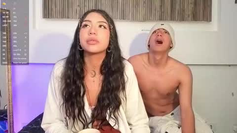 Snapshot of aron_gomez chatting on 10.24.25 aron online show from 10.24.25