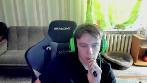 Snapshot of aron_neall chatting on 10.07.25 biggest penis  online show from 10.07.25