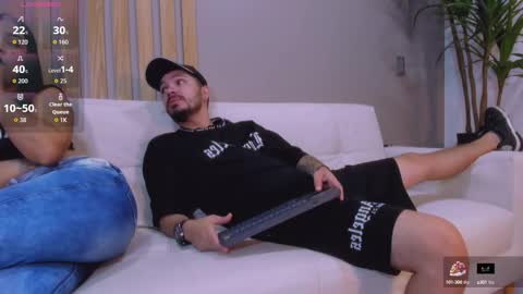 Aron and Luna online show from 10.10.25