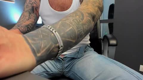 AronGrant online show from 10.19.25