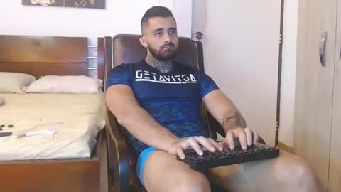 Snapshot of aronmiller404 chatting on 12.10.24 aronmiller online show from 12.10.24