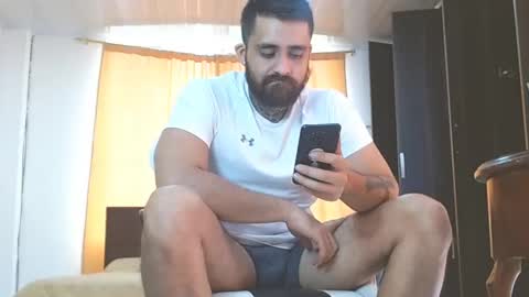 Snapshot of aronmiller404 chatting on 12.25.24 aronmiller online show from 12.25.24