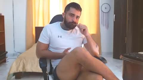 Snapshot of aronmiller404 chatting on 12.26.24 aronmiller online show from 12.26.24