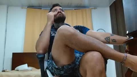 Snapshot of aronmiller404 chatting on 01.19.25 aronmiller online show from 01.19.25