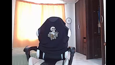 Snapshot of aronmiller404 chatting on 03.12.25 aronmiller online show from 03.12.25