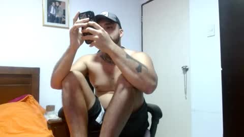 Snapshot of aronmiller404 chatting on 09.14.25 aronmiller online show from 09.14.25