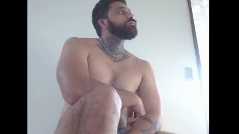 Snapshot of aronmiller404 chatting on 10.28.25 aronmiller online show from 10.28.25