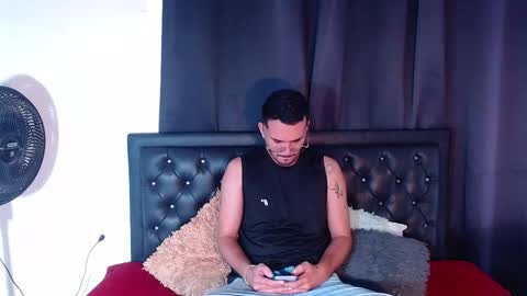 Adrian online show from 10.12.25