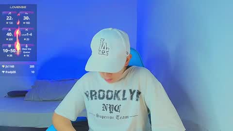 Snapshot of arontroy_wi chatting on 01.13.25 noah and ivy online show from 01.13.25