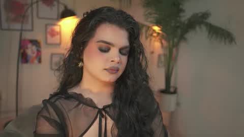 Chloe  online show from 12.19.25