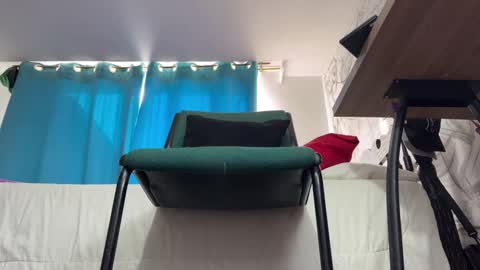   online show from 01.05.25