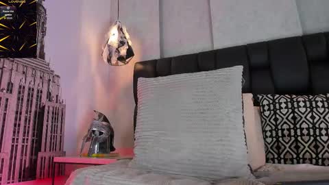 Snapshot of arthurlam chatting on 10.19.25 Arthur online show from 10.19.25