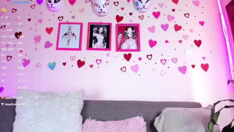 Snapshot of artmiajoy chatting on 03.03.25 MIA OF artmiajoy online show from 03.03.25