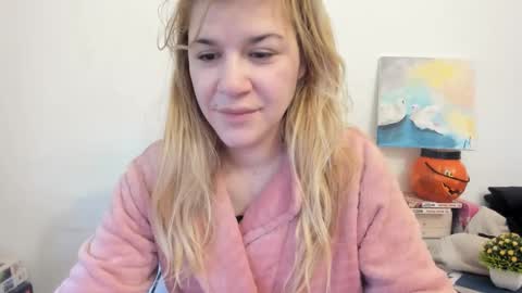 Snapshot of artsyandcraftsy_ chatting on 02.27.25 MIA online show from 02.27.25