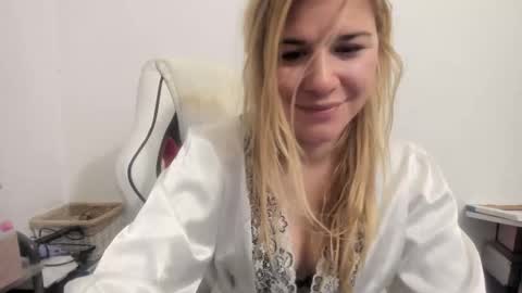 MIA online show from 10.13.25