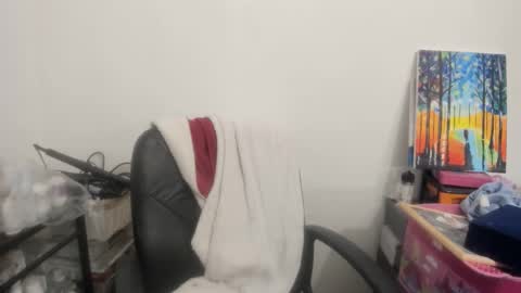 Snapshot of artsyandcraftsy_ chatting on 02.07.26 MIA online show from 02.07.26