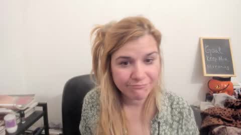 Snapshot of artsyandcraftsy_ chatting on 03.24.26 MIA online show from 03.24.26