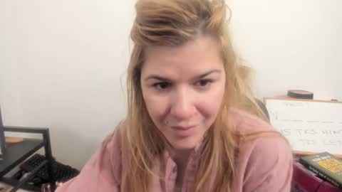 Snapshot of artsyandcraftsy_ chatting on 04.13.26 MIA online show from 04.13.26