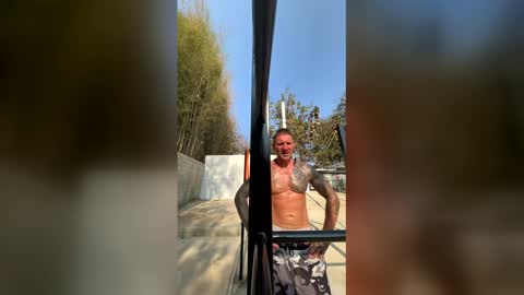 Snapshot of arunboy81 chatting on 02.20.26 Lucash413 online show from 02.20.26