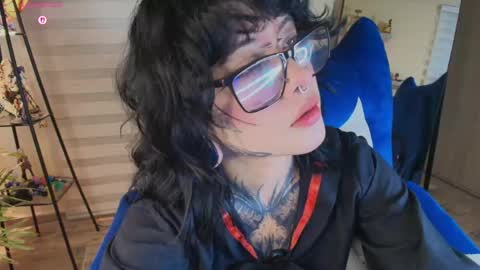 Snapshot of aryrousse chatting on 03.24.26 Ary Rousse online show from 03.24.26