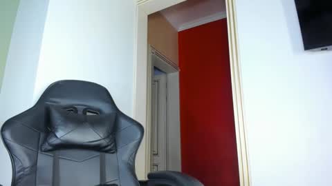 Asami online show from 11.20.25