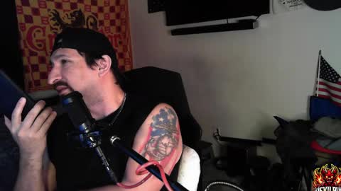 Snapshot of asanator101 chatting on 09.26.25 devilPup75 online show from 09.26.25