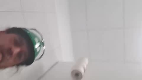 Snapshot of asddri chatting on 10.10.25 asddri online show from 10.10.25