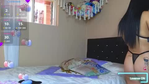 Snapshot of asenaesmee chatting on 12.28.24 Asena online show from 12.28.24