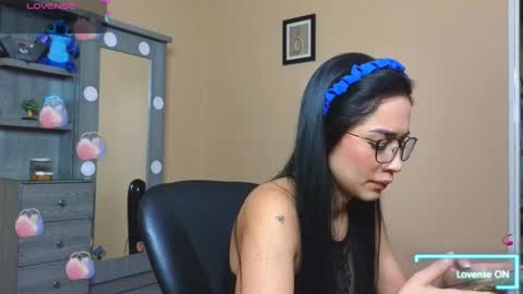 Snapshot of asenaesmee chatting on 01.24.25 Asena online show from 01.24.25