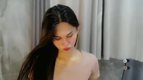 Snapshot of ash_sexdoll chatting on 12.13.24 ASH online show from 12.13.24